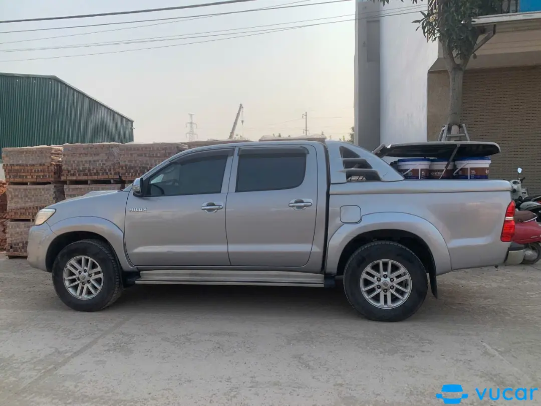 Toyota Hilux 2.5E 4x2 MT 2014 - Ngoại thất 5