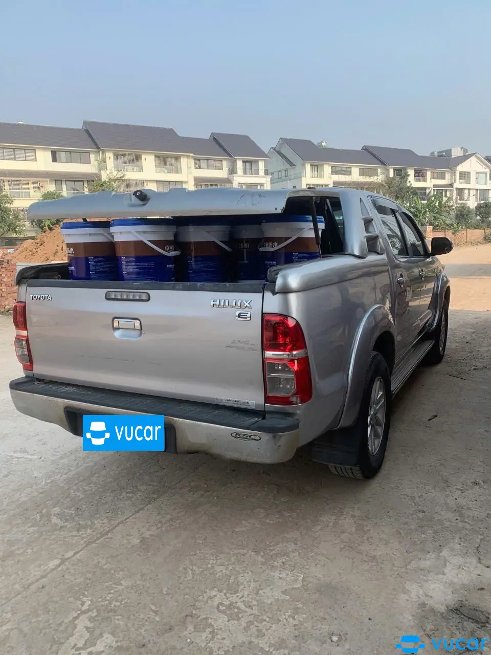 Toyota Hilux 2.5E 4x2 MT 2014 - Ngoại thất 1