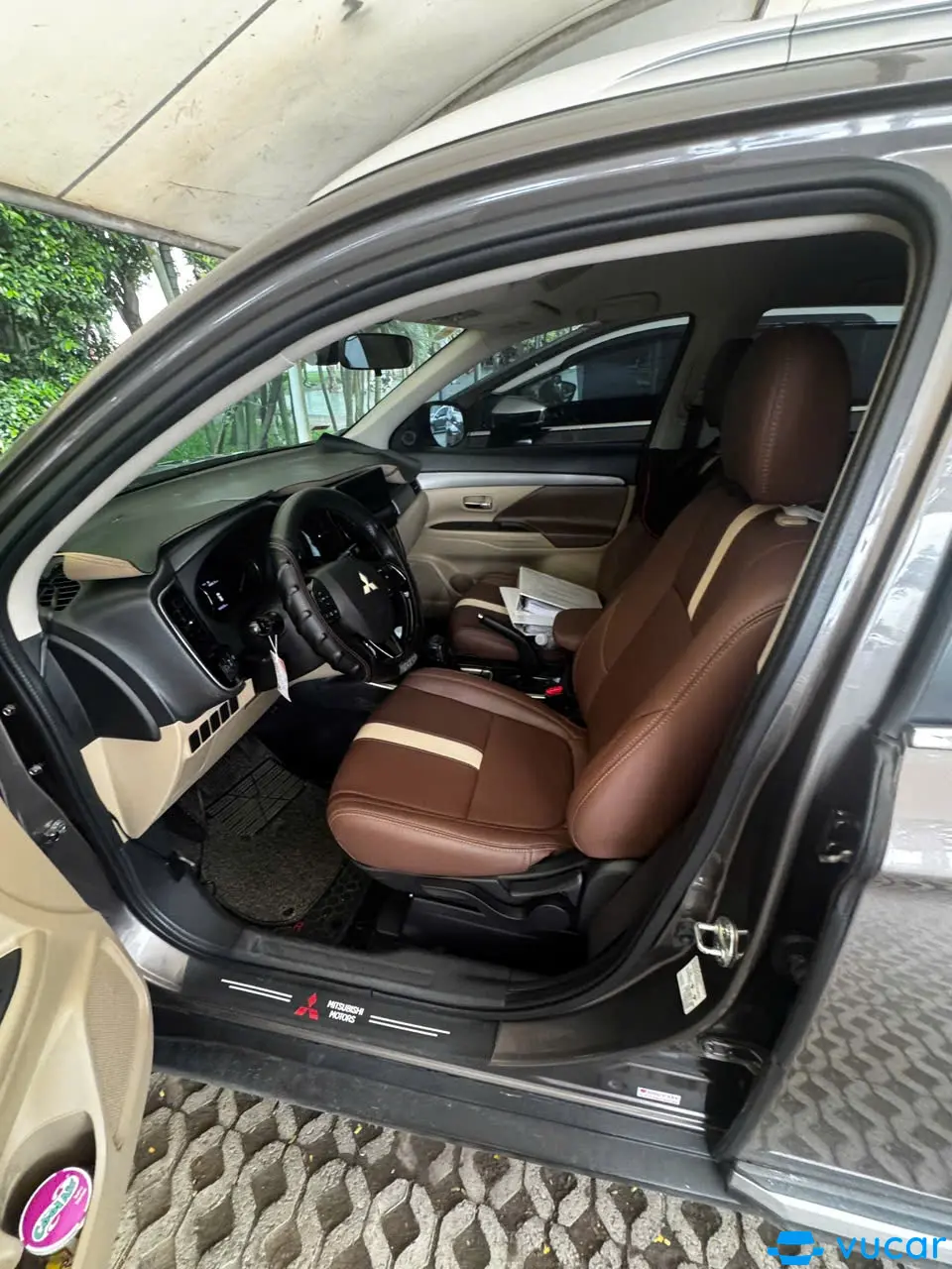 Mitsubishi Outlander 2.0 CVT 2018 - Nội thất 1
