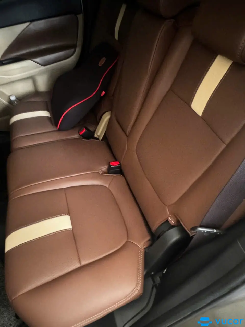 Mitsubishi Outlander 2.0 CVT 2018 - Nội thất 5