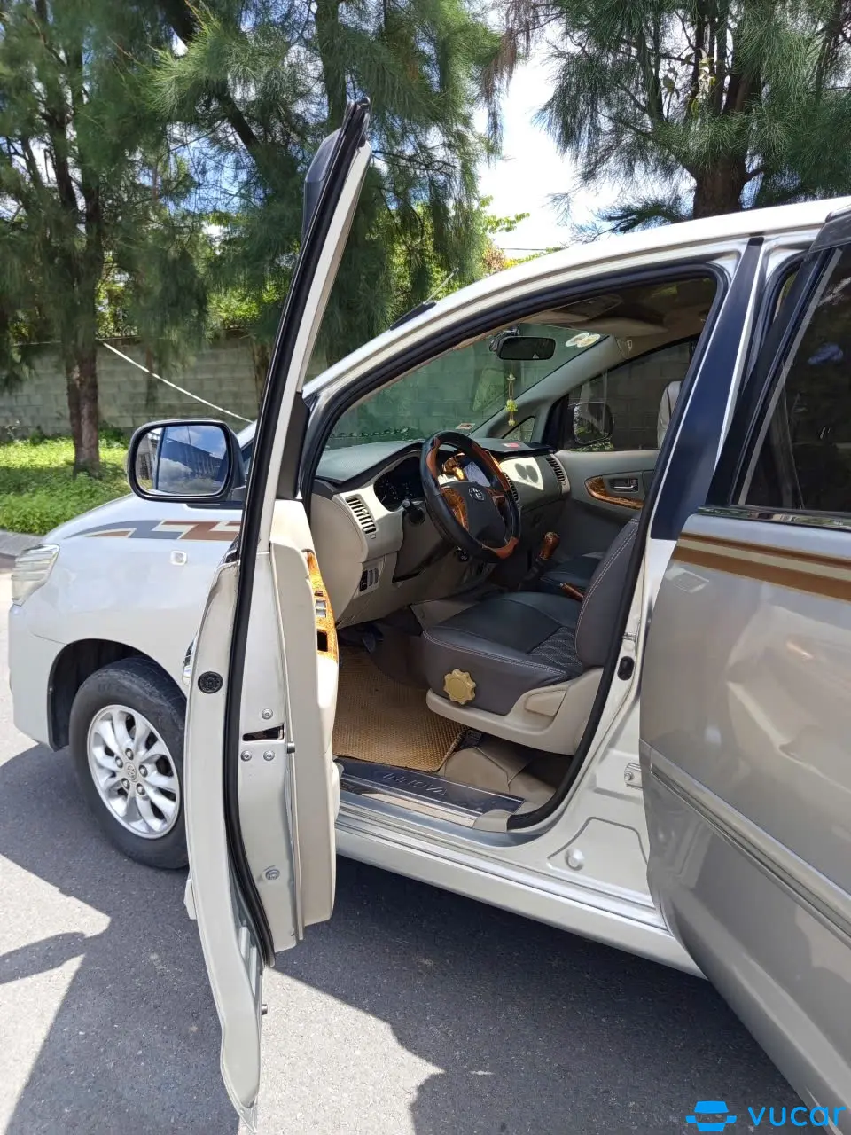 Toyota Innova 2.0E 2015 - Ngoại thất 5