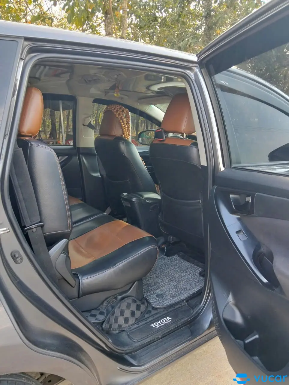 Toyota Innova 2.0E 2018 - Nội thất 2