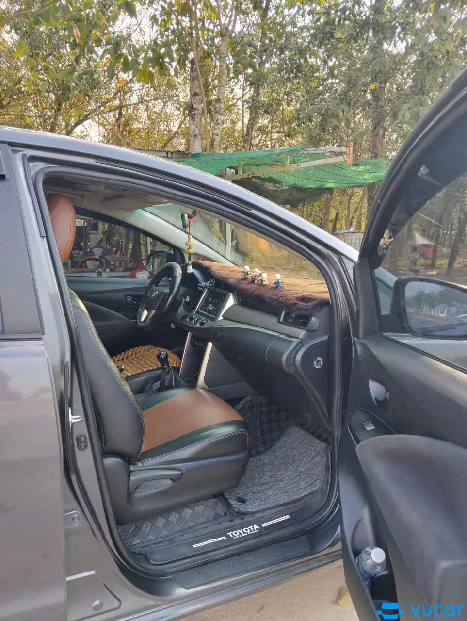 Toyota Innova 2.0E 2018 - Nội thất 1