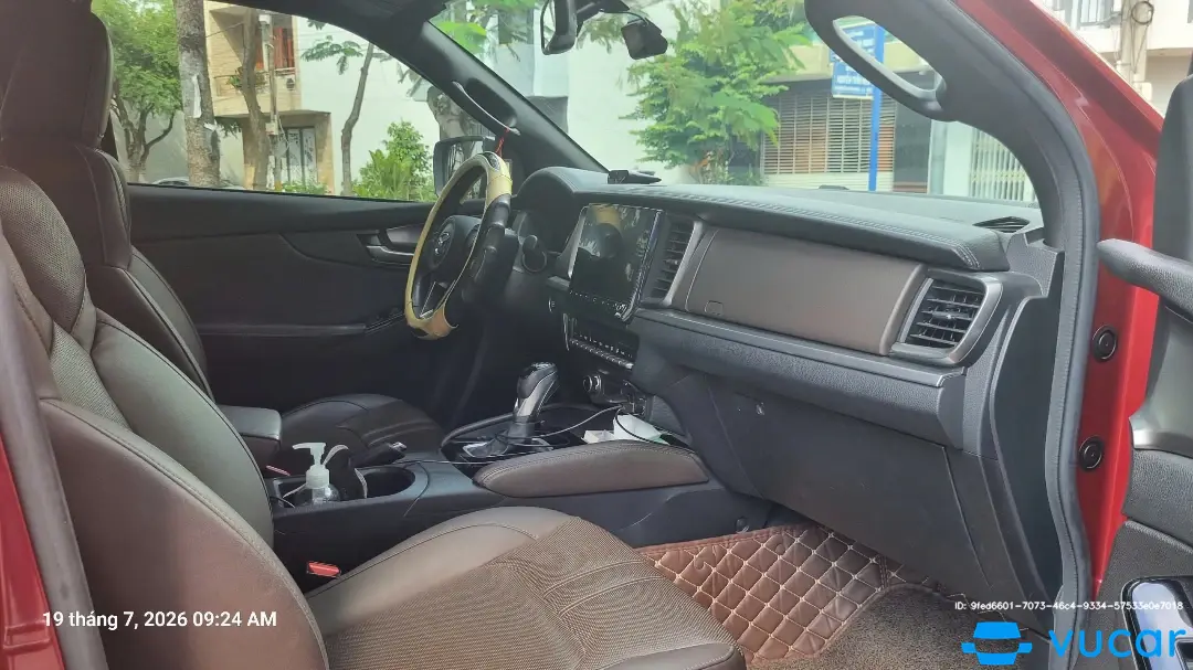 Mazda Bt50 Premium 1.9L 4x4 AT 2021 - Nội thất 8