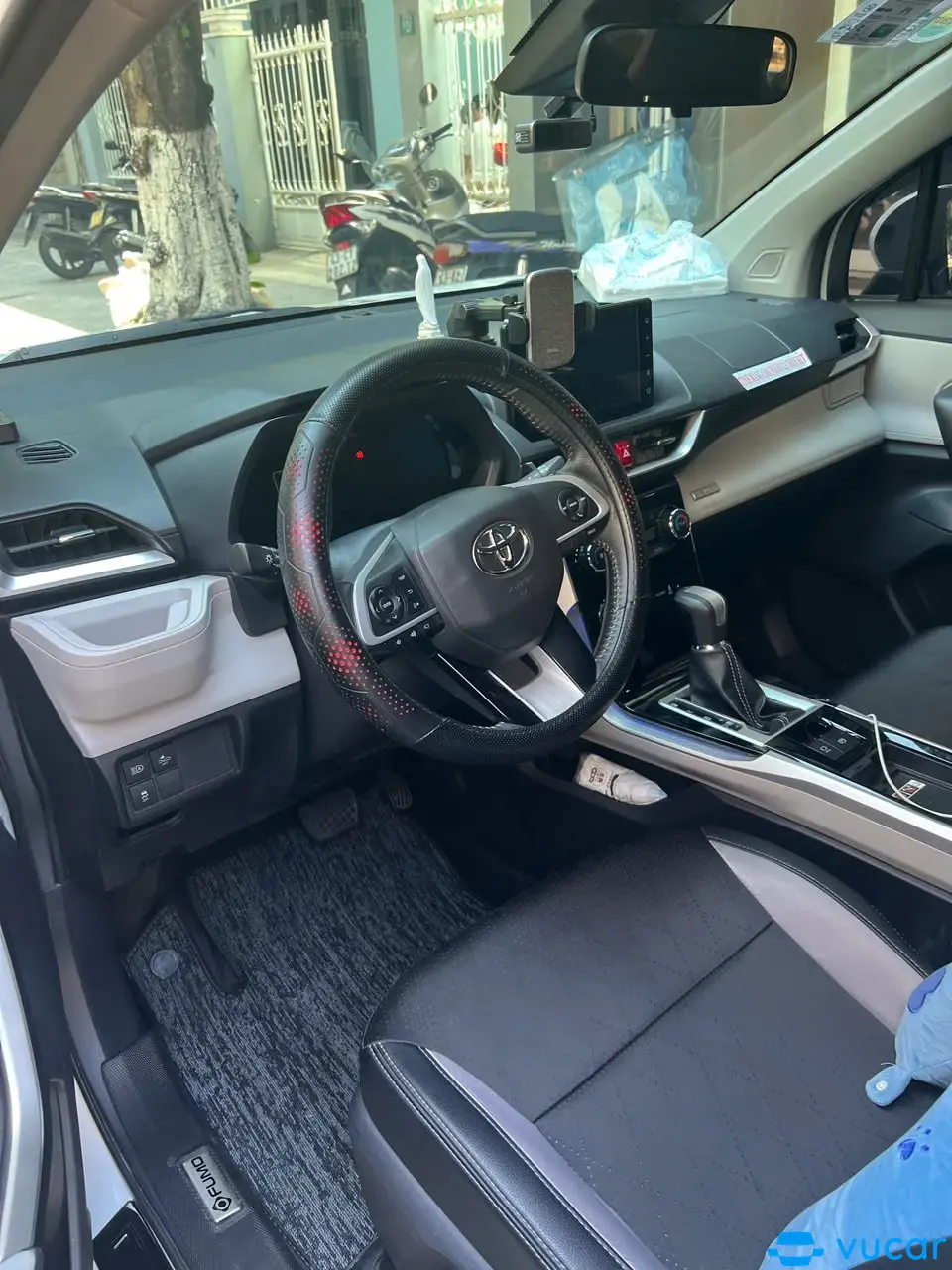 Toyota Veloz Cross Top 1.5 CVT 2025 - Nội thất 6