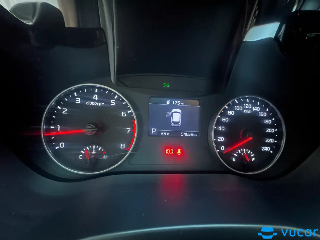 Kia Seltos Luxury 1.4 AT 2023 - Nội thất 2