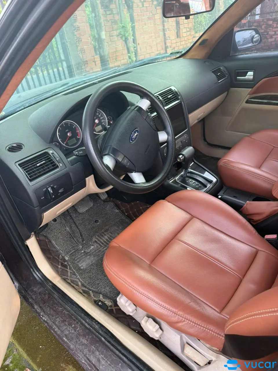 Ford Mondeo 2.0 2004 - Nội thất 5