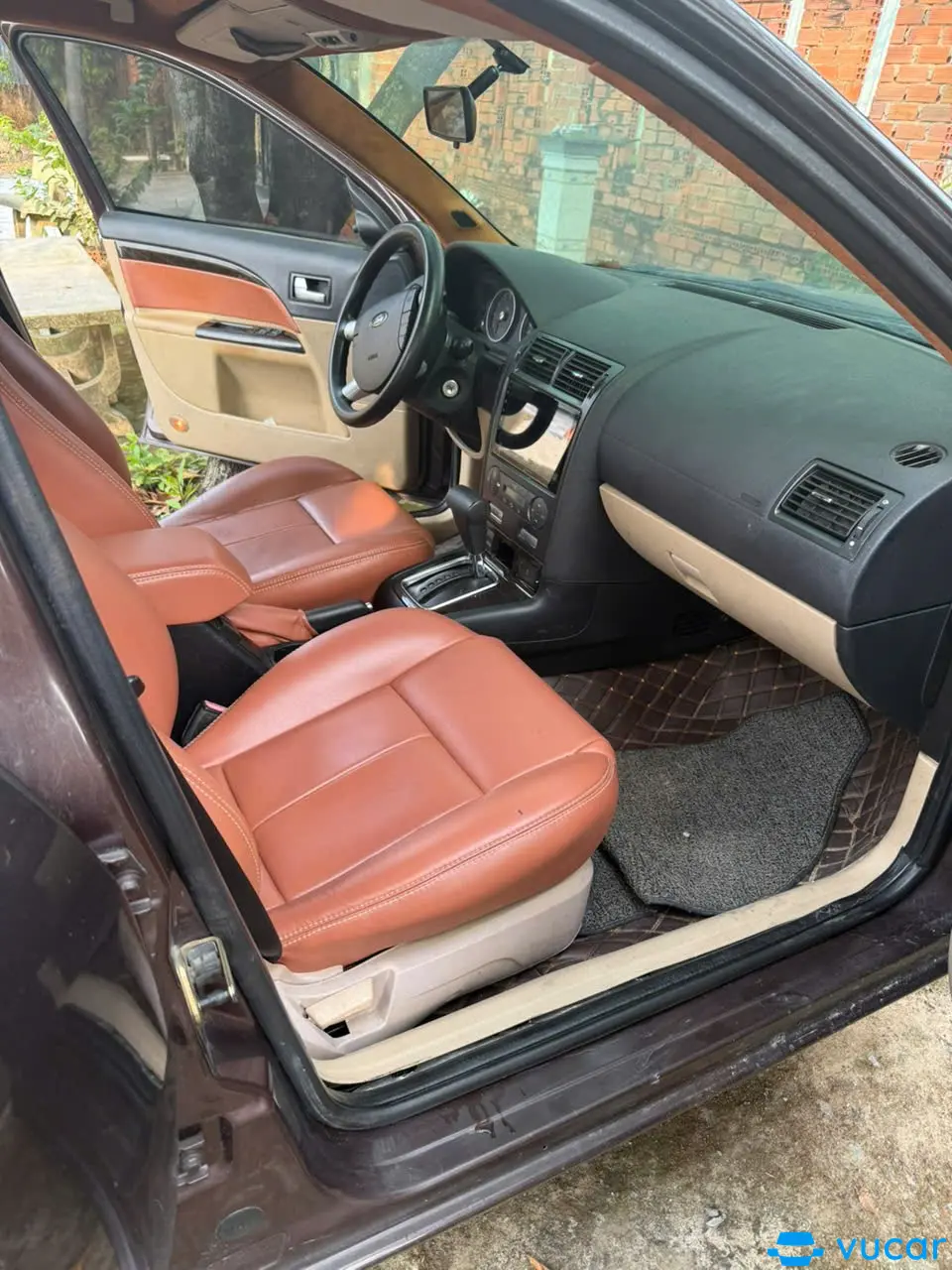 Ford Mondeo 2.0 2004 - Nội thất 7