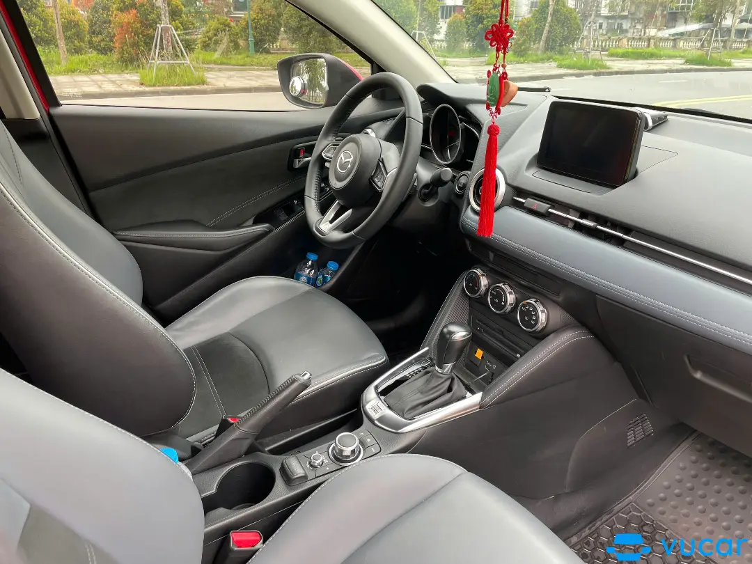 Mazda 2 Luxury 2021 - Nội thất 2