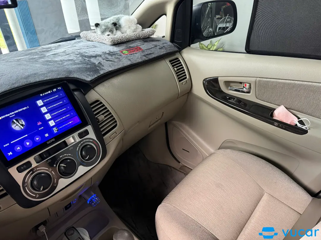 Toyota Innova 2.0G 2012 - Nội thất 4