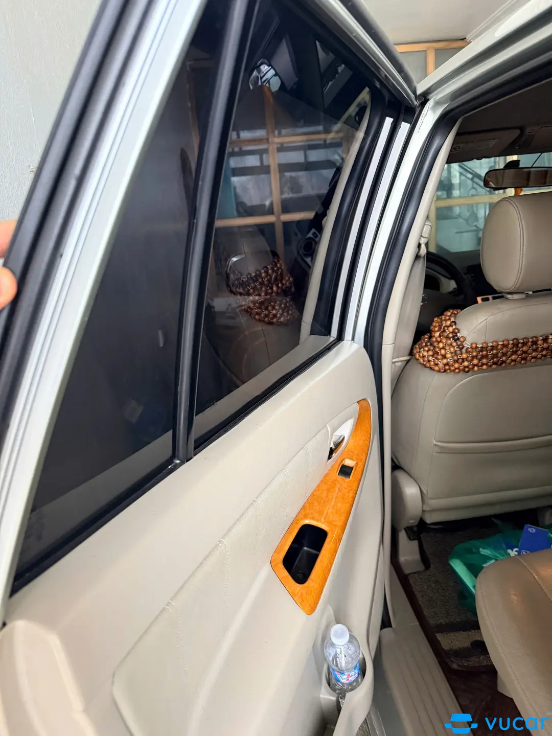 Toyota Innova V 2010 - Nội thất 3