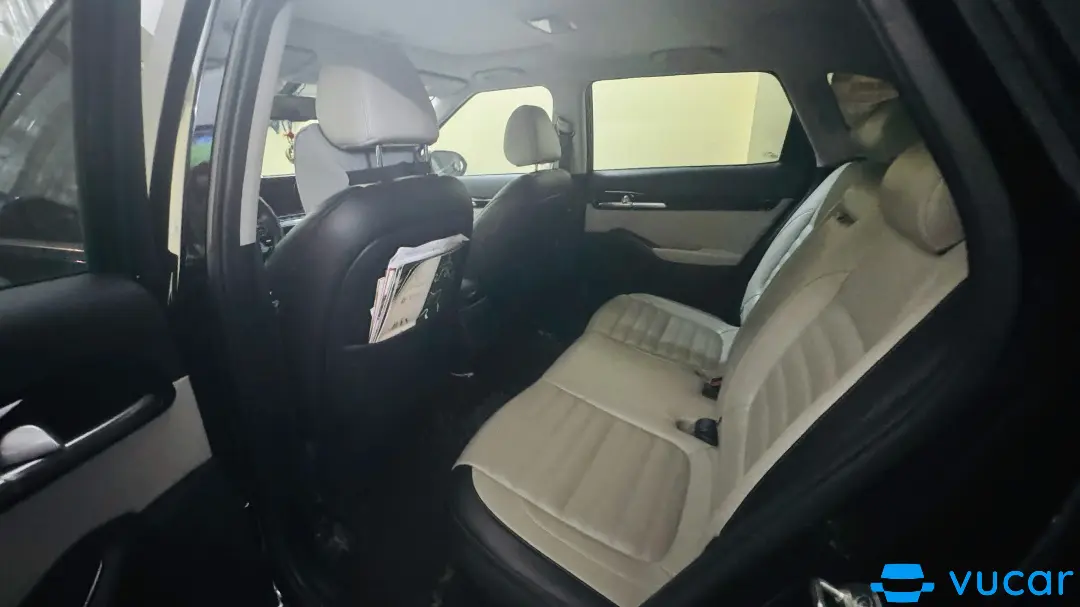 Kia Seltos Premium 1.6 AT 2022 - Nội thất 2