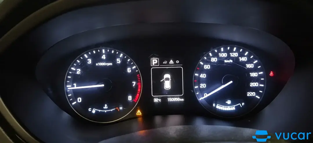 Hyundai I20 Active 1.4 AT 2016 - Nội thất 3