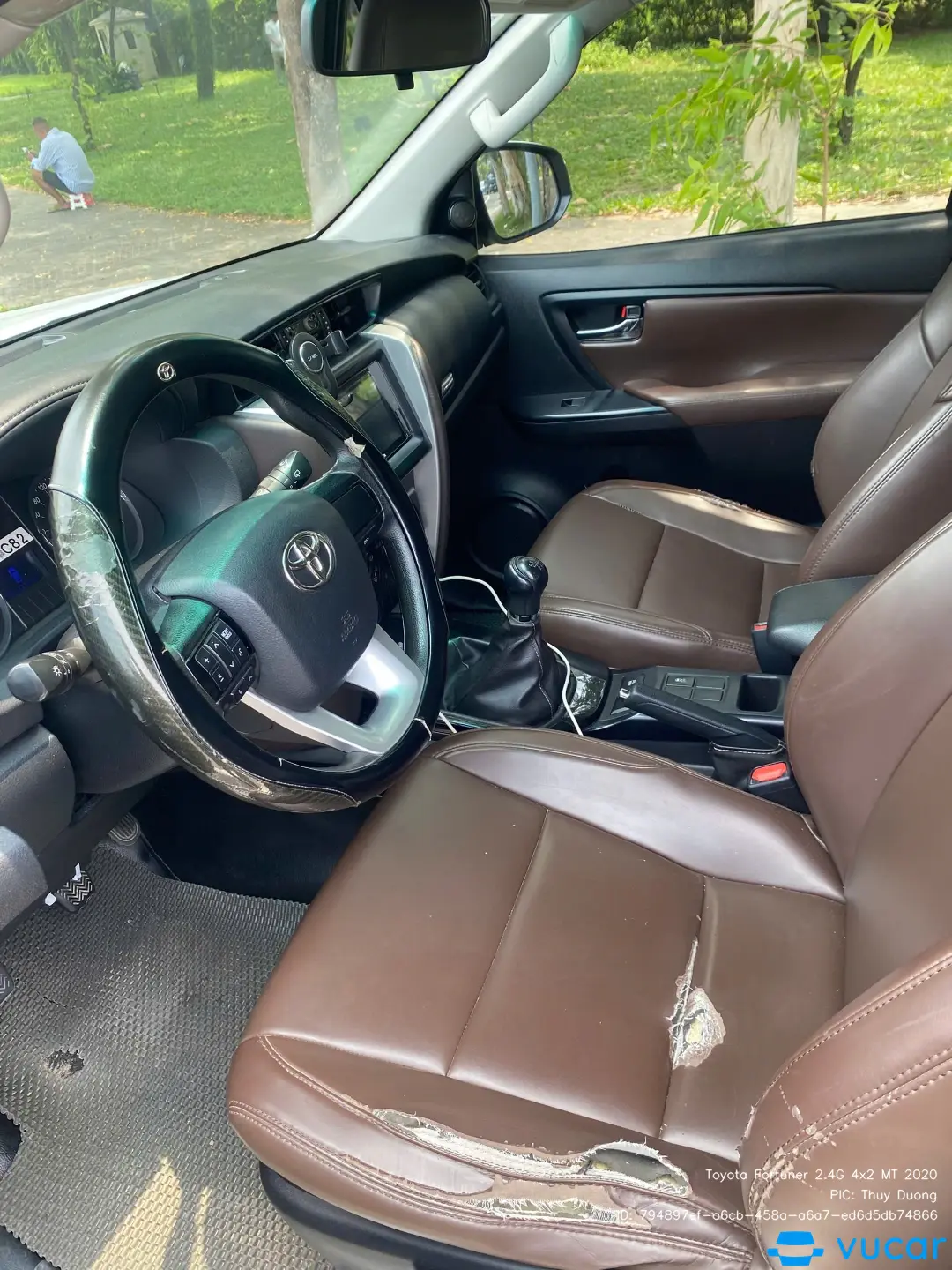 Toyota Fortuner 2.4G 4x2 MT 2020 - Nội thất 4