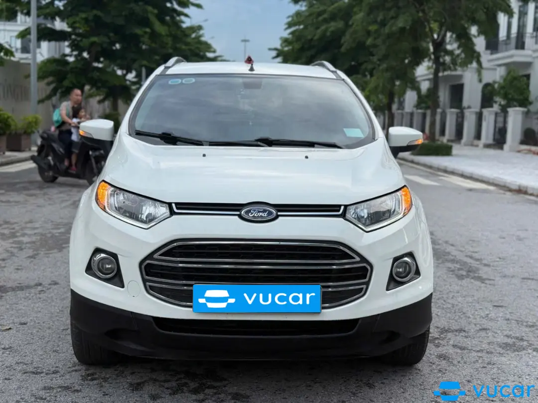 Ảnh xe Ecosport titantium đời 2016 màu trắng