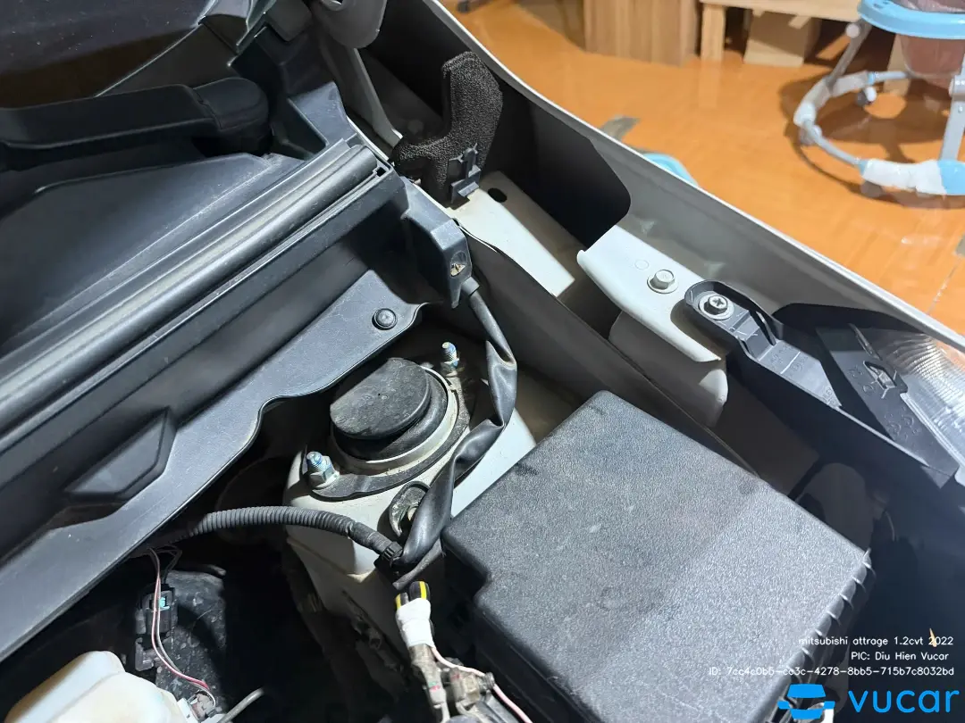 Mitsubishi Attrage Premium 1.2 CVT 2022 - Khoang động cơ 7