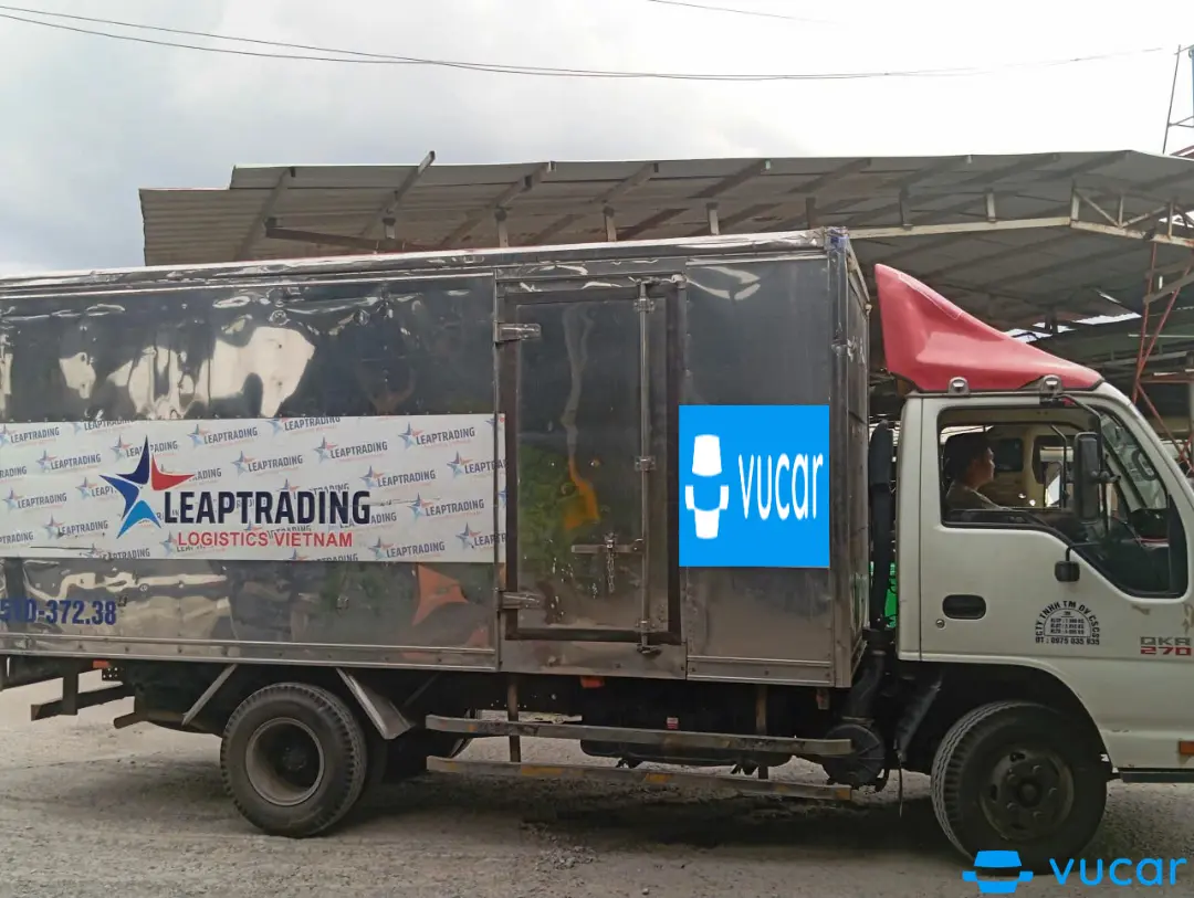 Ảnh xe Isuzu Qkr QLR77FE4 Thùng Kín 2019 - ảnh 3