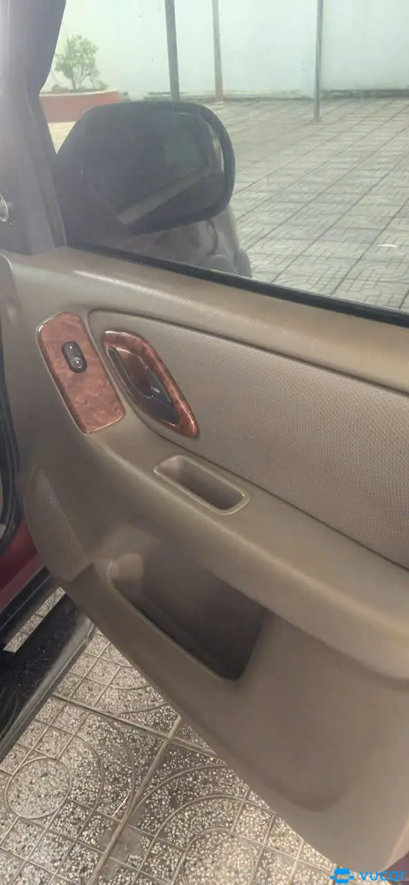Ford Escape 2003 - Nội thất 6