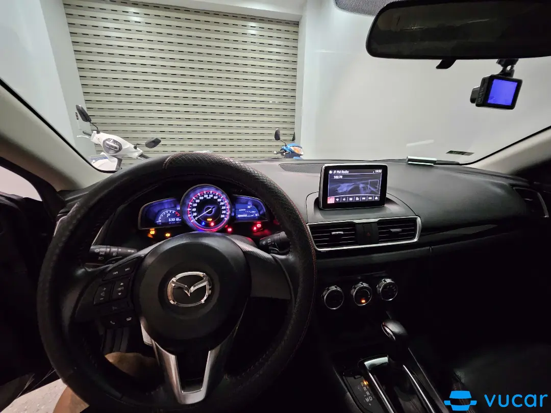 Mazda 3 1.5 AT 2016 - Nội thất 5