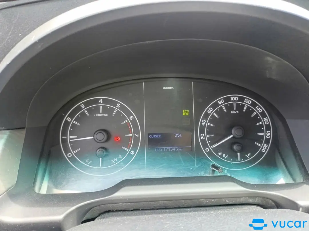 Toyota Innova 2.0E 2019 - Nội thất 1