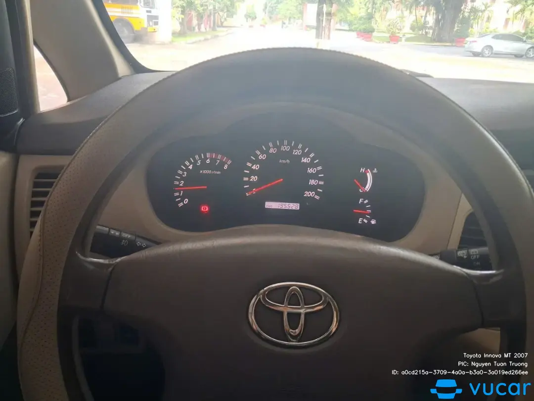 Toyota Innova MT 2007 - Nội thất 1