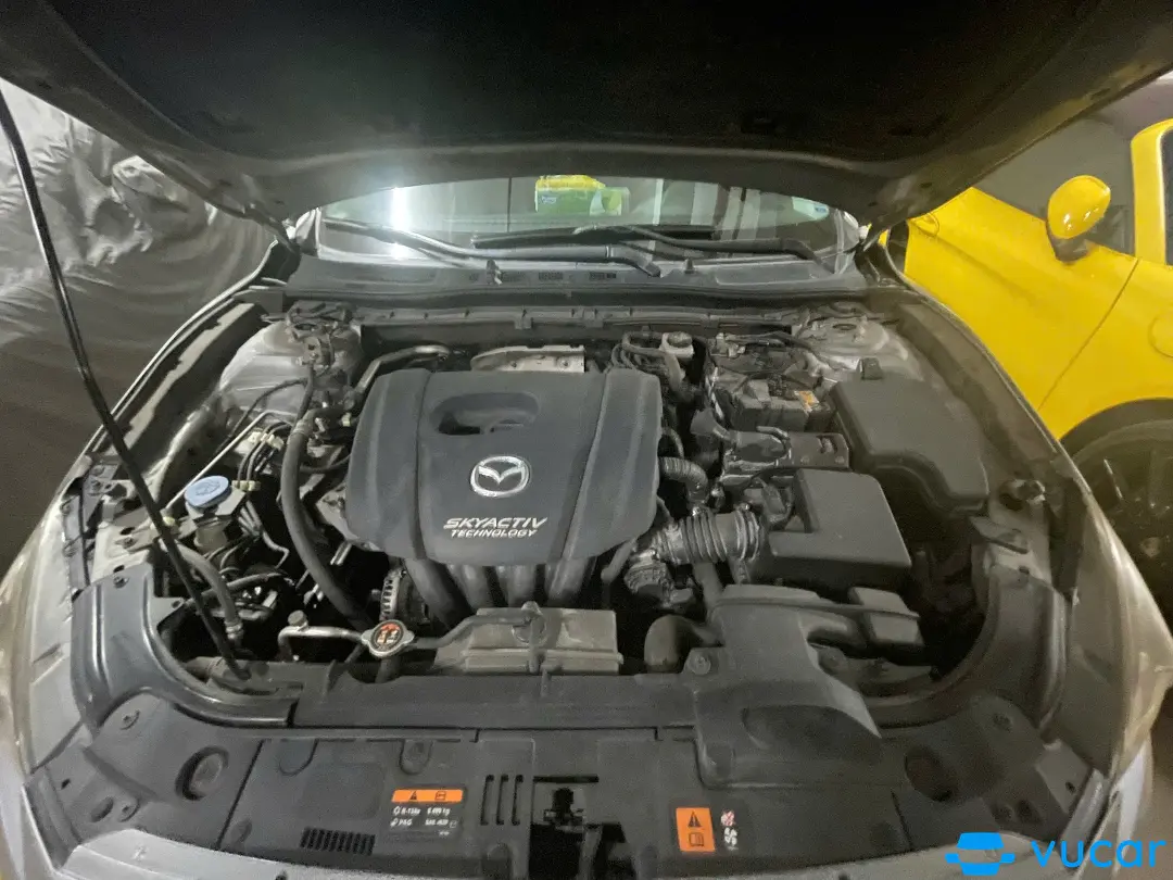 Mazda 3 2.0 AT 2016 - Khoang động cơ 1