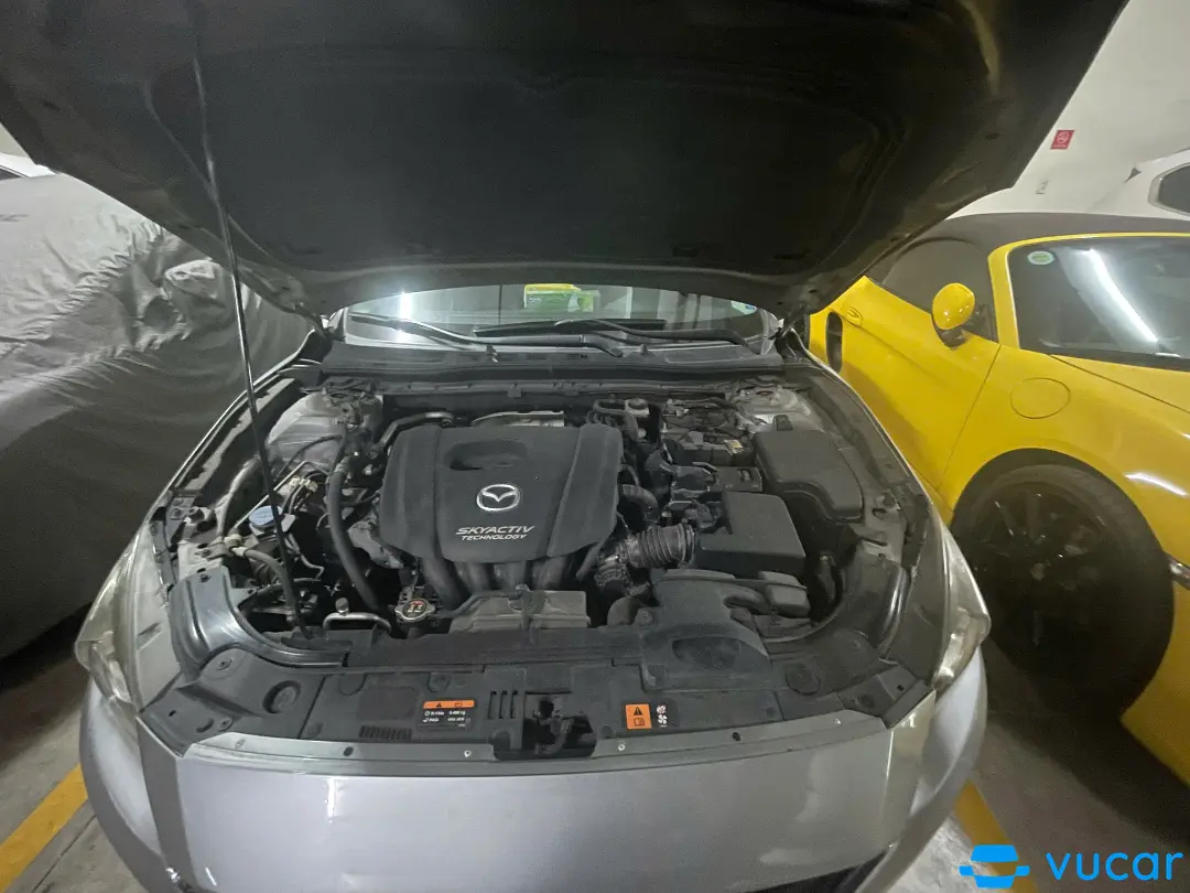 Mazda 3 2.0 AT 2016 - Khoang động cơ 2