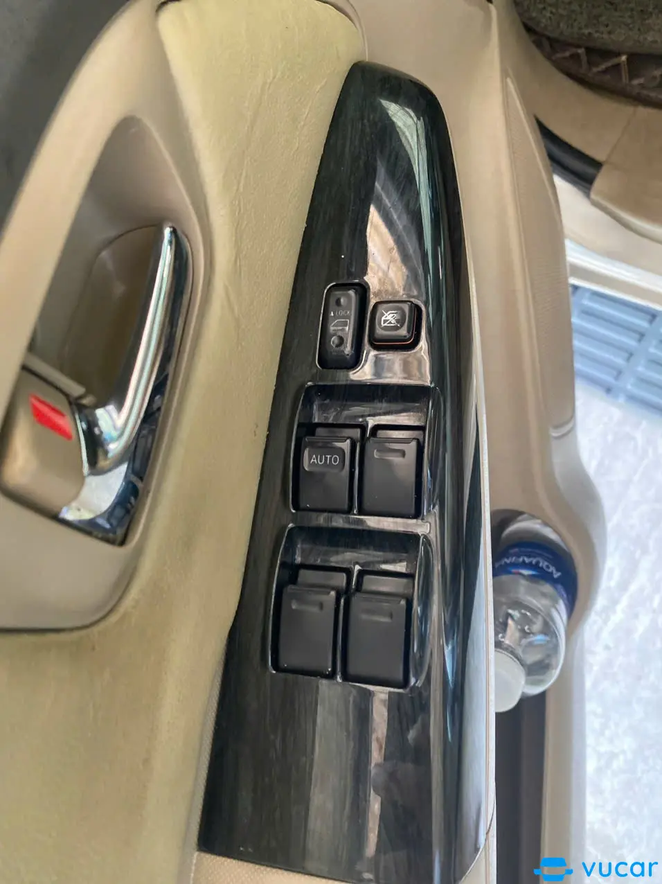 Toyota Fortuner 2013 2.5G - Nội thất 8