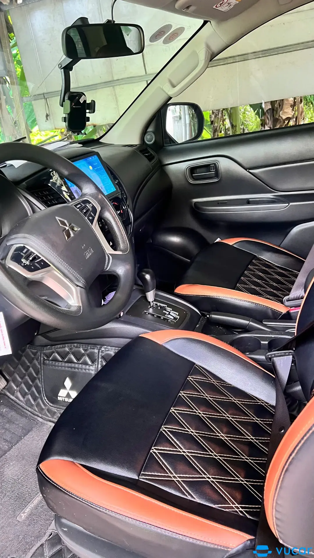 Mitsubishi triton 4x2 AT 2023 - Nội thất 1
