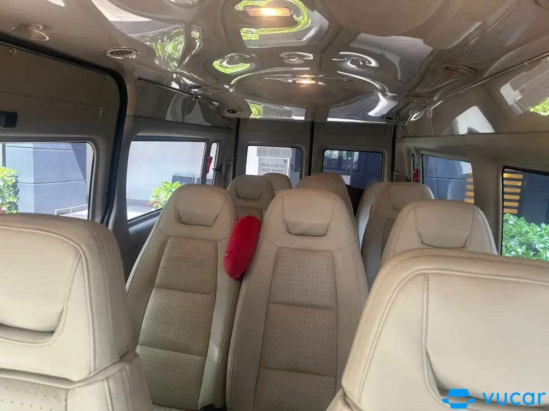 Ford Transit Luxury 2019 - Nội thất 4