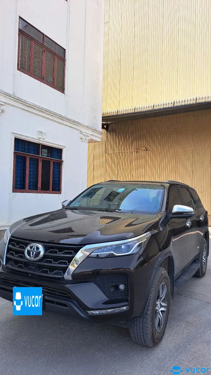 Ảnh xe Toyota Fortuner Máy dầu 4x2 2020 