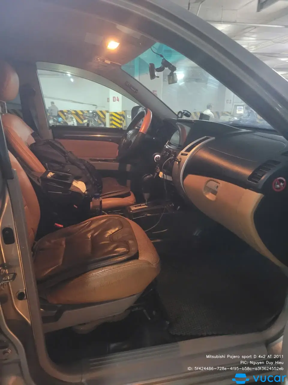 Mitsubishi Pajero sport D 4x2 AT 2011 - Nội thất 4