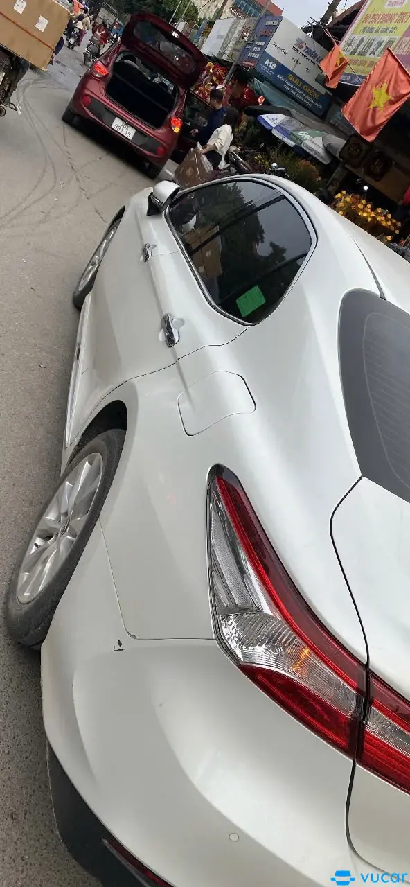 Toyota Camry 2.0G 2020 - Ngoại thất 4
