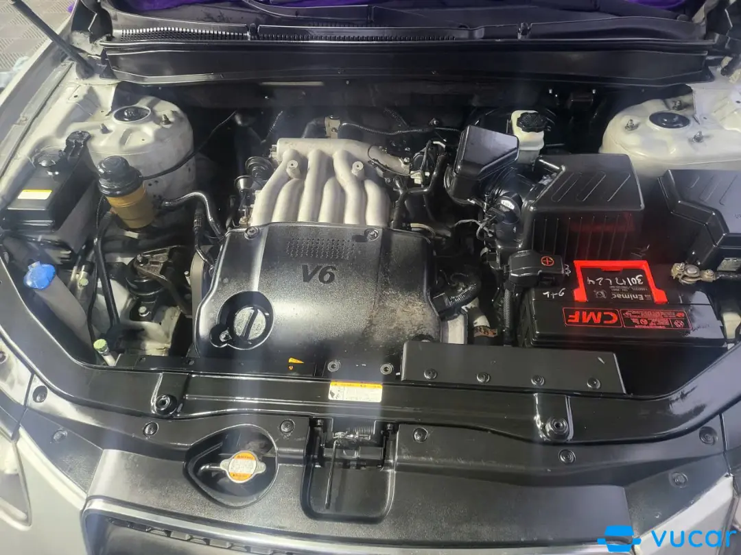 Hyundai Santafe 2.7 MT 2008 - Khoang động cơ 1