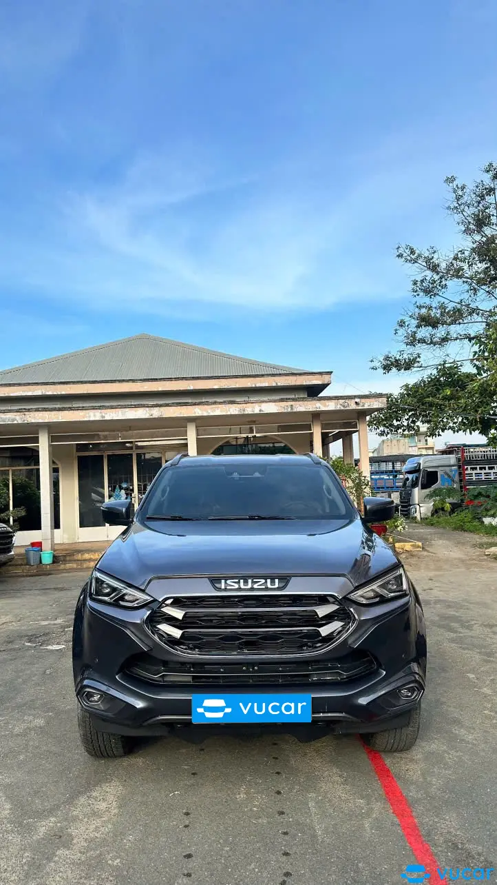 Ảnh xe Isuzu mux premium 2023