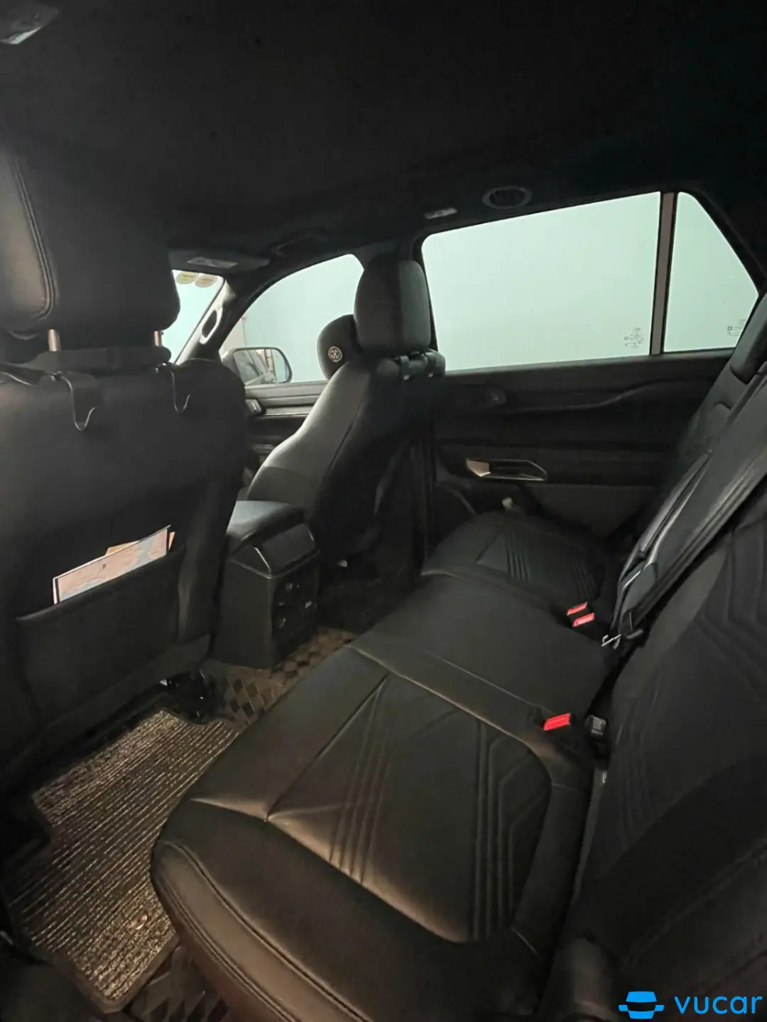 Ford Everest Titanium 2.0L 4x2 AT 2023 - Nội thất 6
