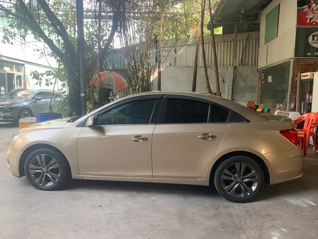 Chevrolet Cruze LTZ 1.8 AT 2015 - Ngoại thất 6