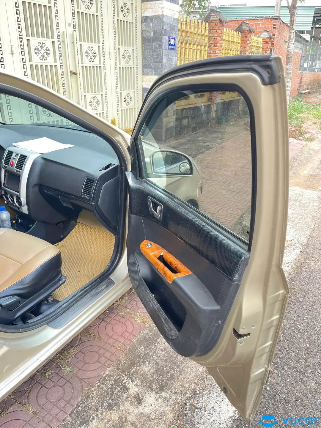 Hyundai Getz 1.1 MT 2010 - Nội thất 1