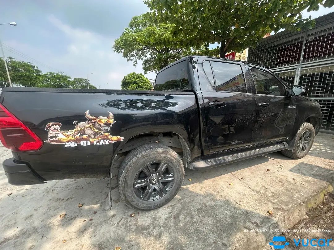 Toyota Hilux AT 2.4 2024 - Ngoại thất 7