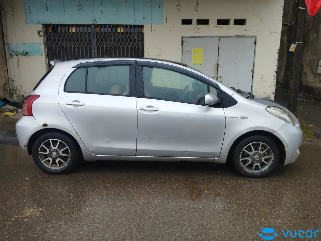 Toyota Yaris 1.5 AT 2009 - Ngoại thất 13
