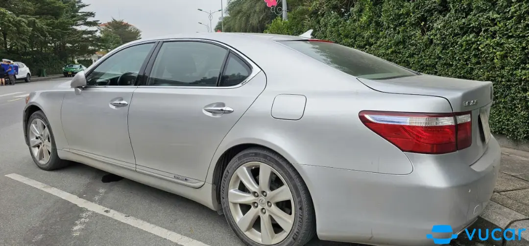 Lexus LS 600hL 2008 - Ngoại thất 2