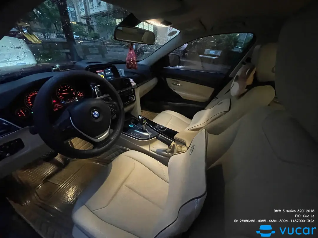 BMW 3 series 320i 2018 - Nội thất 10