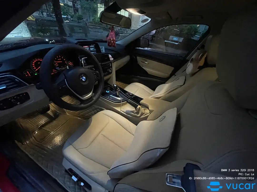 BMW 3 series 320i 2018 - Nội thất 14