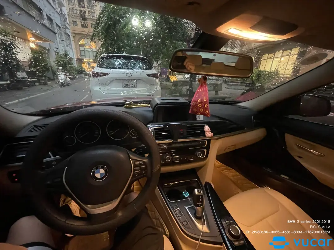 BMW 3 series 320i 2018 - Nội thất 17