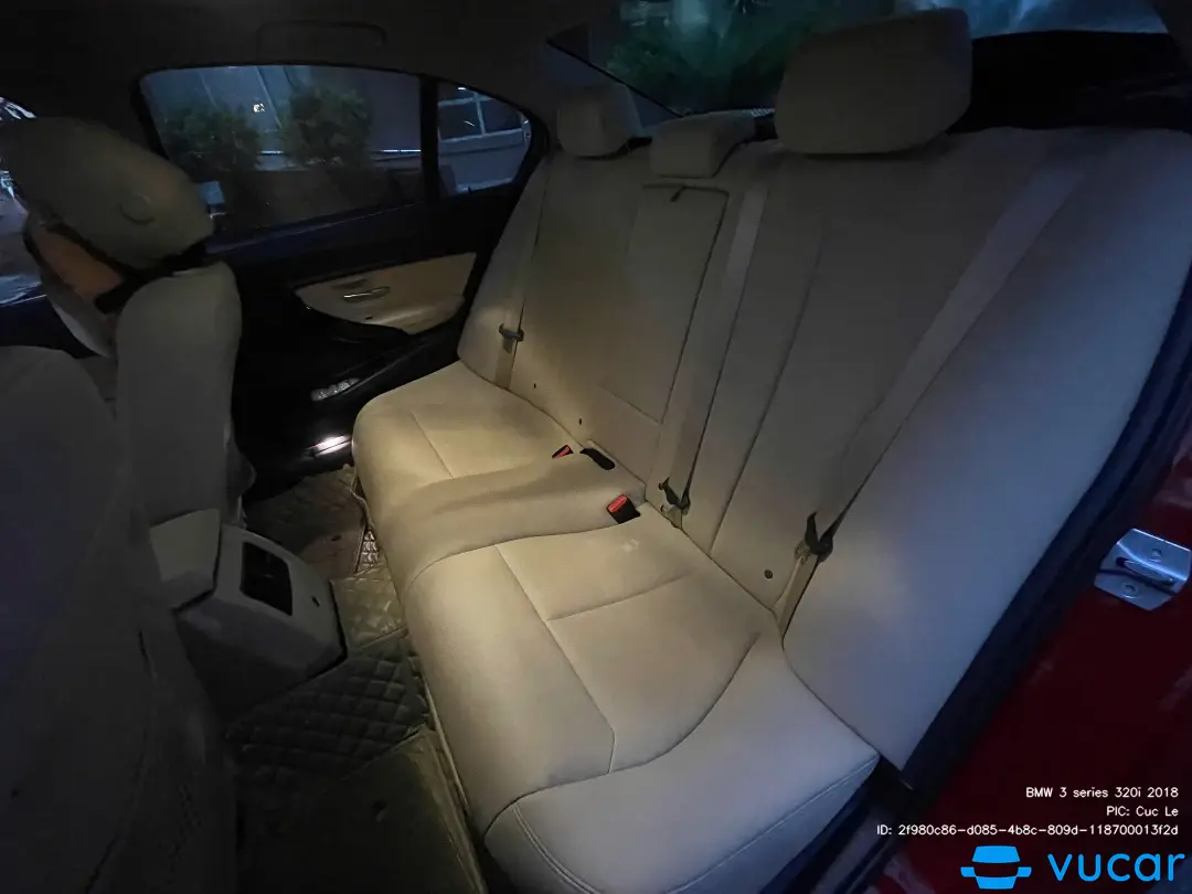 BMW 3 series 320i 2018 - Nội thất 19