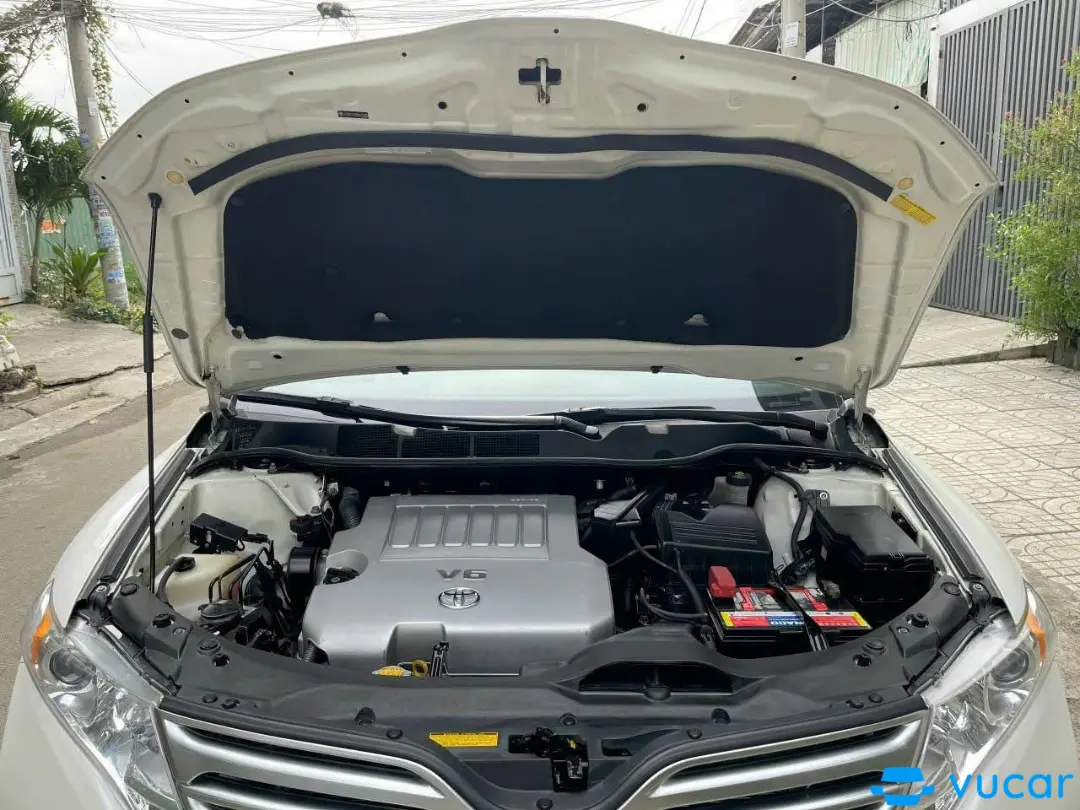 Toyota Venza 2009 3.5 - Khoang động cơ 5