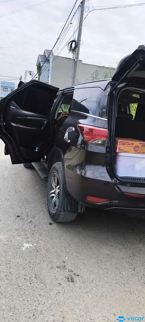 Fortuner 2.4G 4x2 AT 2020 - Ngoại thất 2