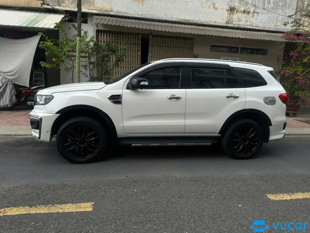 Ford Everest Titanium 2.0L 4x4 AT 2020 - Ngoại thất 6