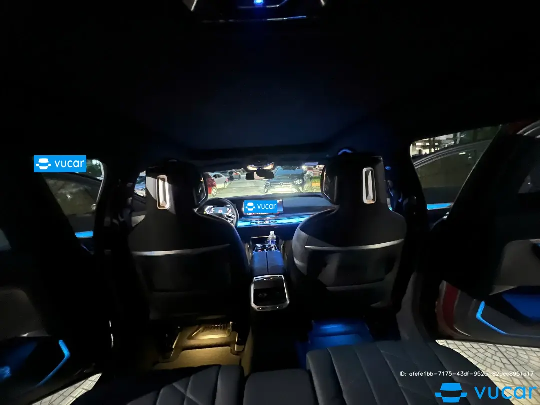 BMW 735i M Sport 2023 - Nội thất 15