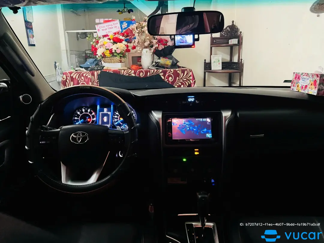 Toyota Fortuner 2.4G 4x2 AT 2018 - Nội thất 5
